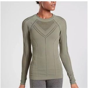 Large Athleta olive green oxygen long sleeve top